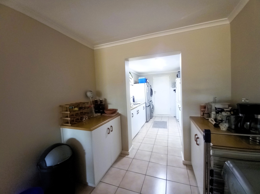 To Let 2 Bedroom Property for Rent in Goedemoed Western Cape